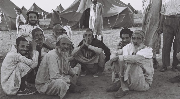 مستشار نتنياهو يطالب العرب بـ 200