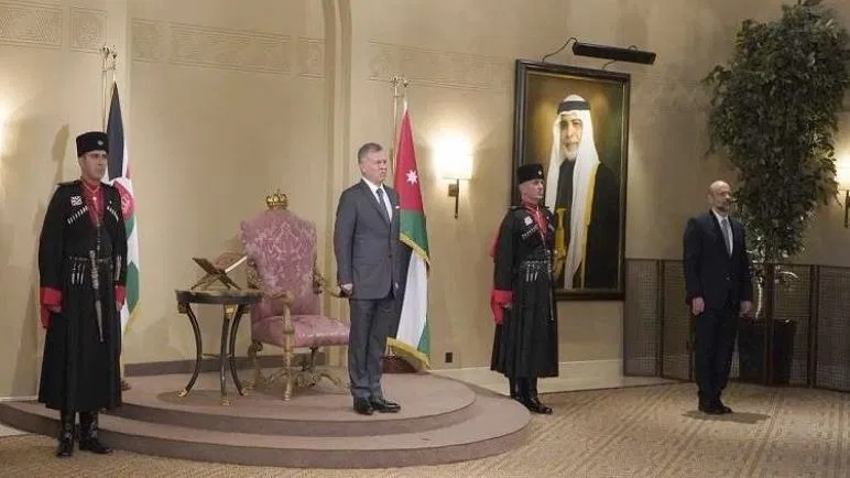 تشكيلة الأعيان.. 3 إرادات ملكية وعيون