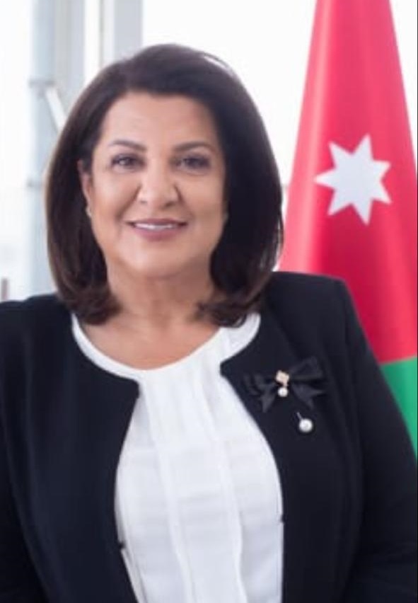 خولة العرموطي: المرأة ليست «حشوة» القائمة