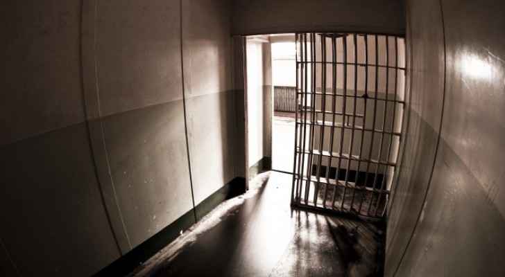 إصابات بكورونا لنزلاء بسجن باب الهوى