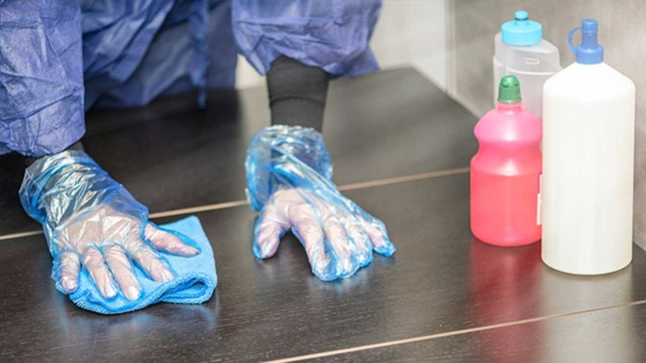 أخطاء تحدث عند تنظيف وتطهير المنازل