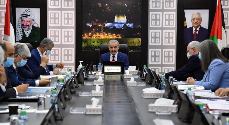 اشتية لوزراء حكومته: رواتبكم ستدفع كاملة