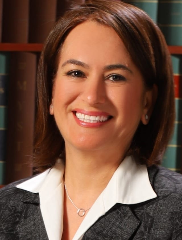 الدكتورة آمال الجبور بأي سلاح تخوض