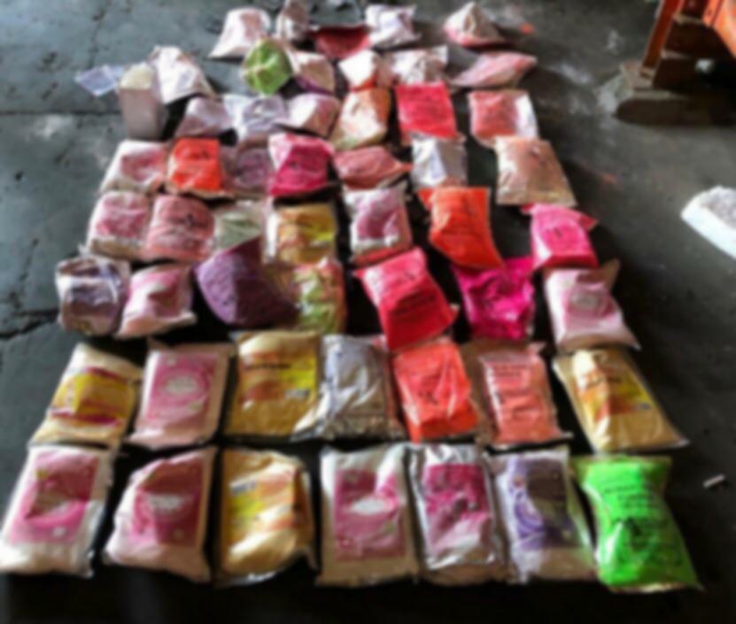 15 كغم «حشيش صناعي» داخل طرد