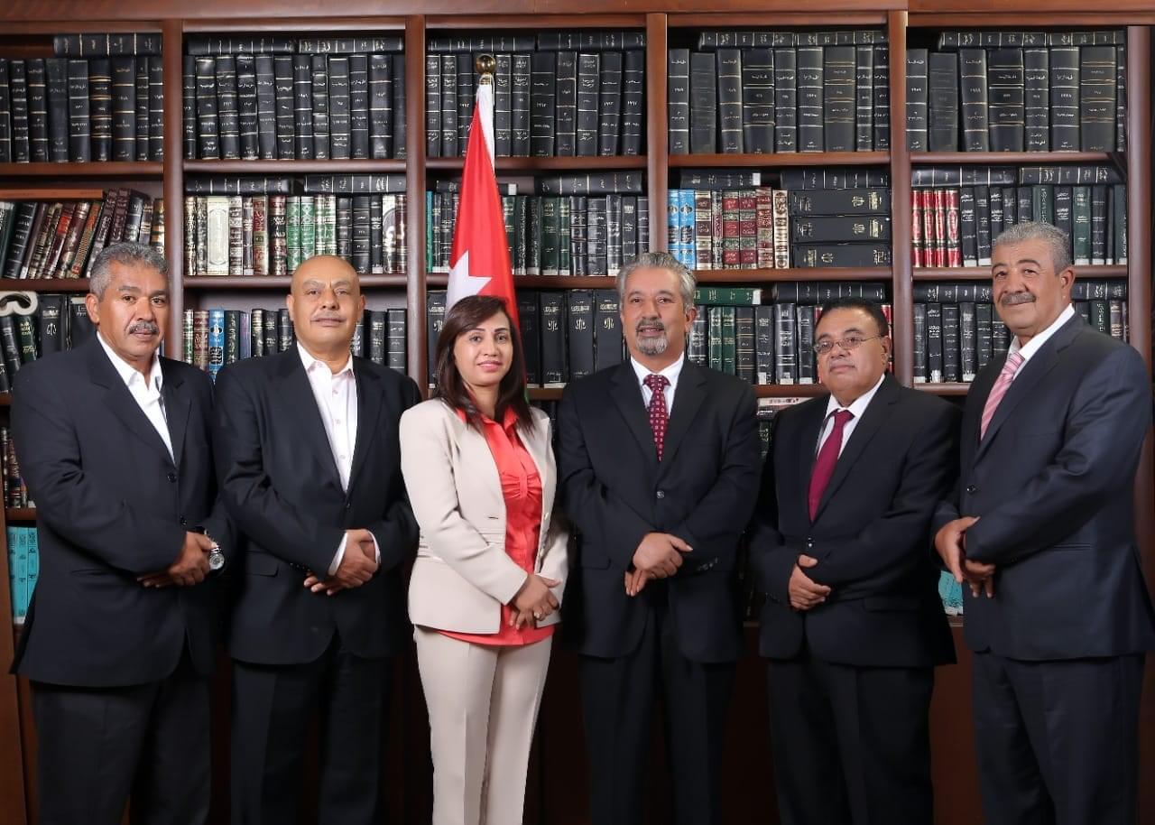 اليسار والقوميون يبدأون في تشكيل قوائمهم