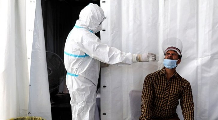 إصابات كورونا ترتفع إلى 6.76 مليون