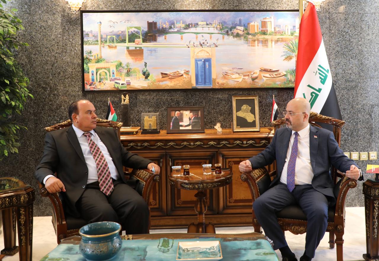 الخلايلة يلتقي السفير العراقي ويبحثان توثيق