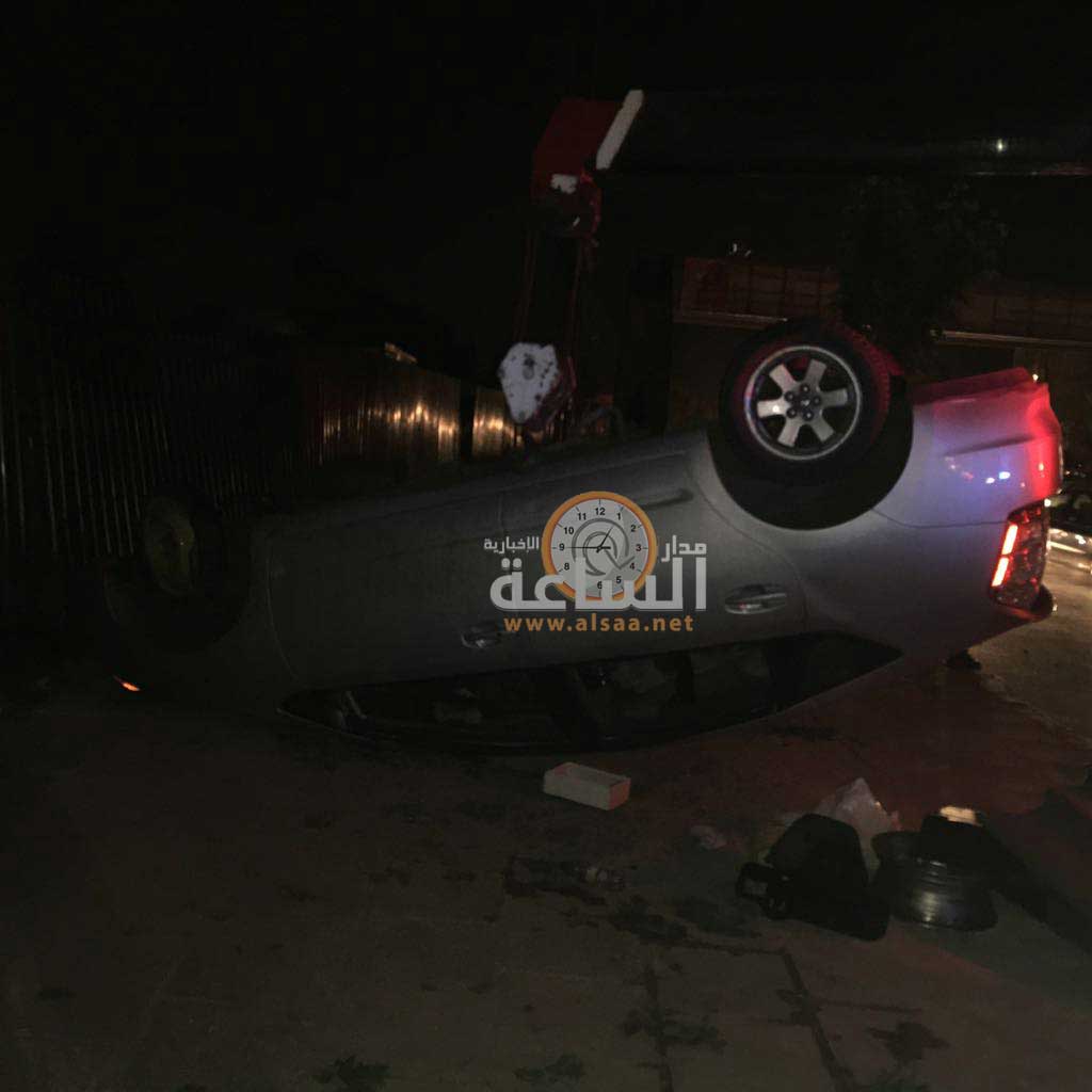 5 اصابات إثر انقلاب مركبة أمام