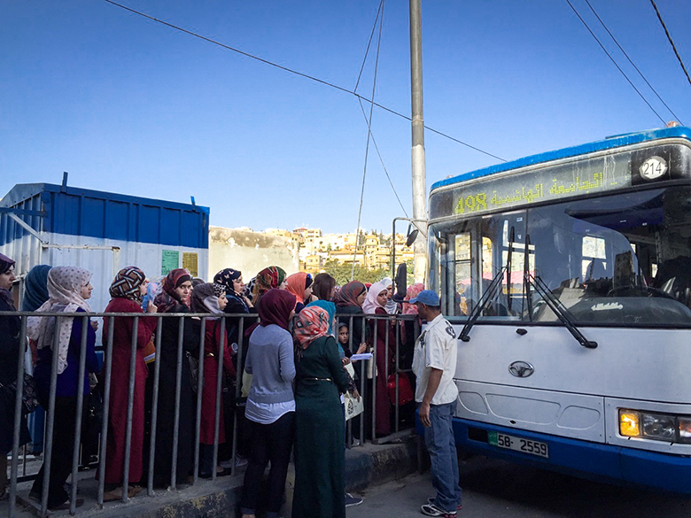 هيئة النقل تؤكد ضرورة التزام النقل