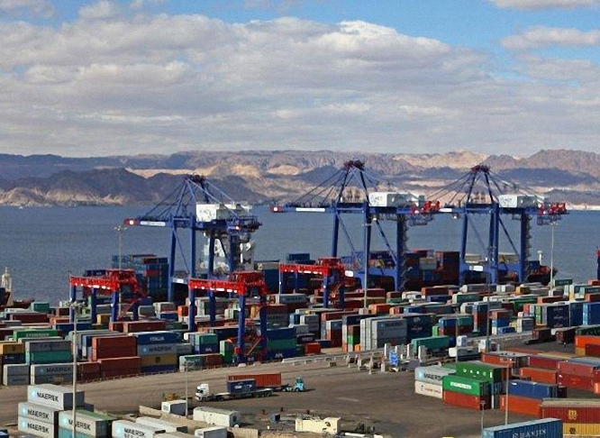 ترشيح شركة ميناء حاويات العقبة لثلاث