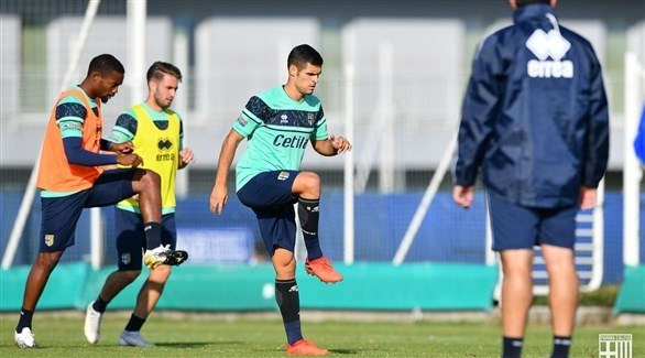 بارما يعزل 4 لاعبين لإصابتهم بكورونا