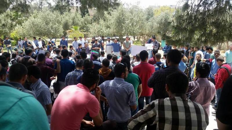 طلبة البوليتيكنك يبدؤون الاعتصام المفتوح