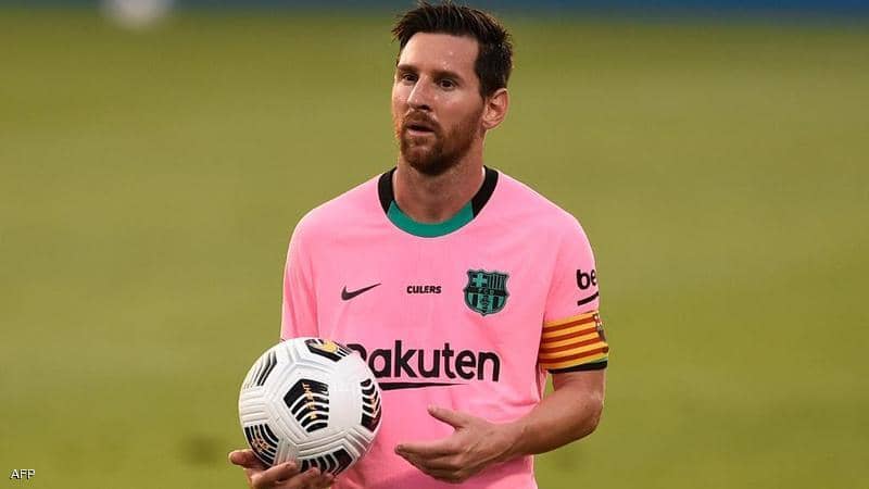 كتاب يكشف رد ميسي على عرض