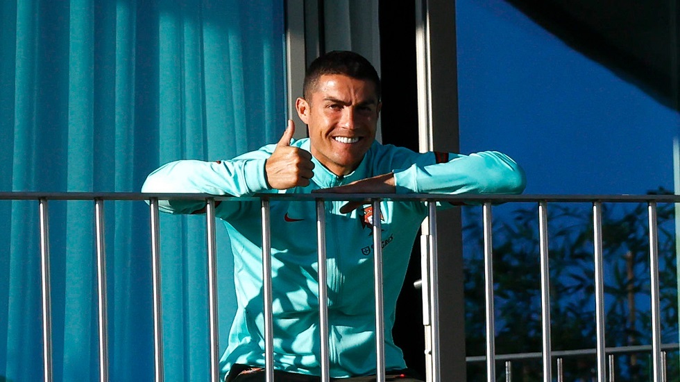 رونالدو يخرج عن صمته بشأن خرق