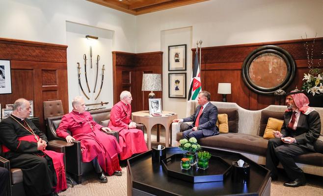 الملك: الأردن يرفض المساس بهوية القدس