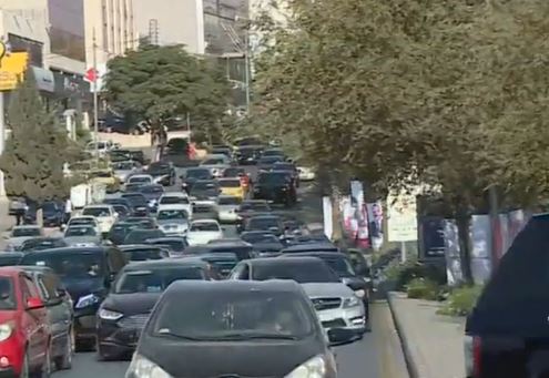 ازدحامات مرورية خانقة في عمان