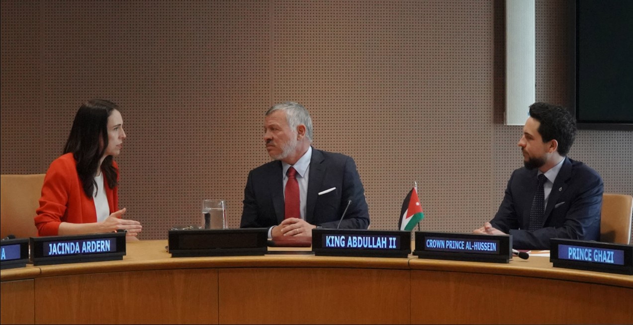 الملك يهنئ رئيسة وزراء نيوزيلندا