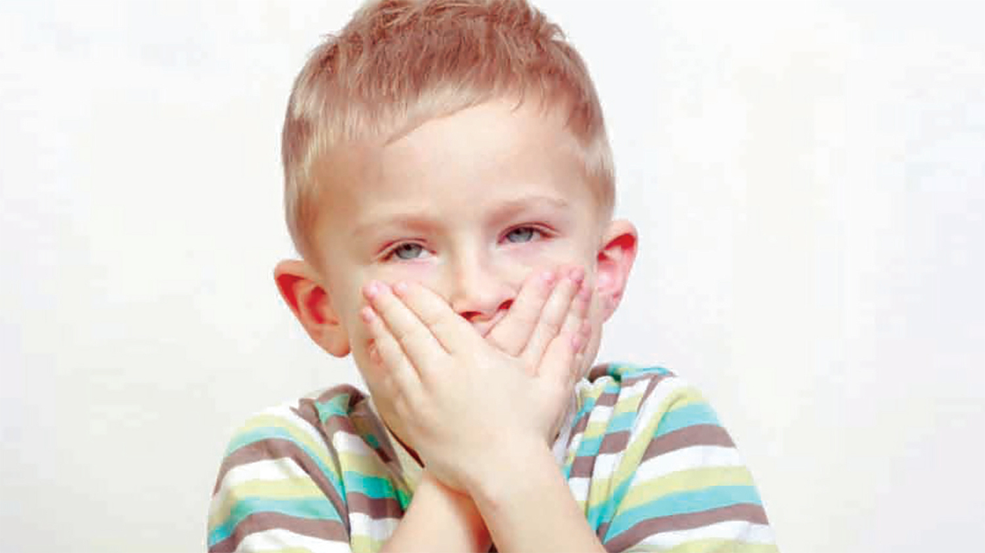 تحذير من توبيخ الطفل المصاب بالتأتأة