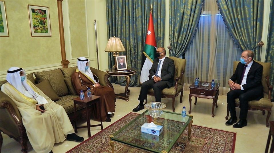 الخصاونة يشيد بالتعاون التنموي القائم بين