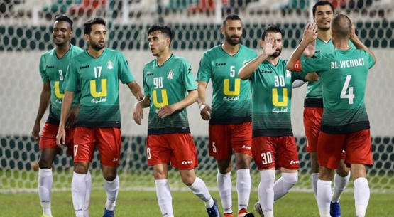 الوحدات يتمسك بالصدارة