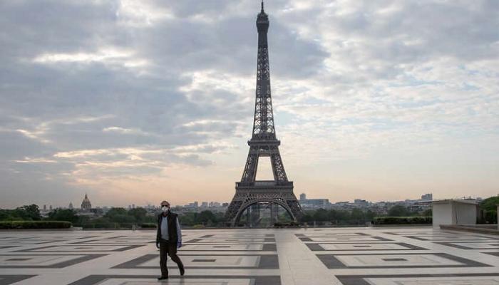 فرنساأسيرة كورونا بعد 130 عاما