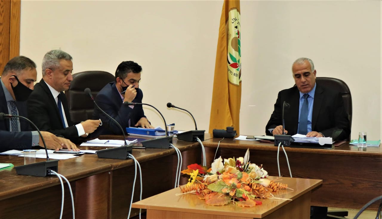 مجلس عمداء جامعة الحسين بن طلال