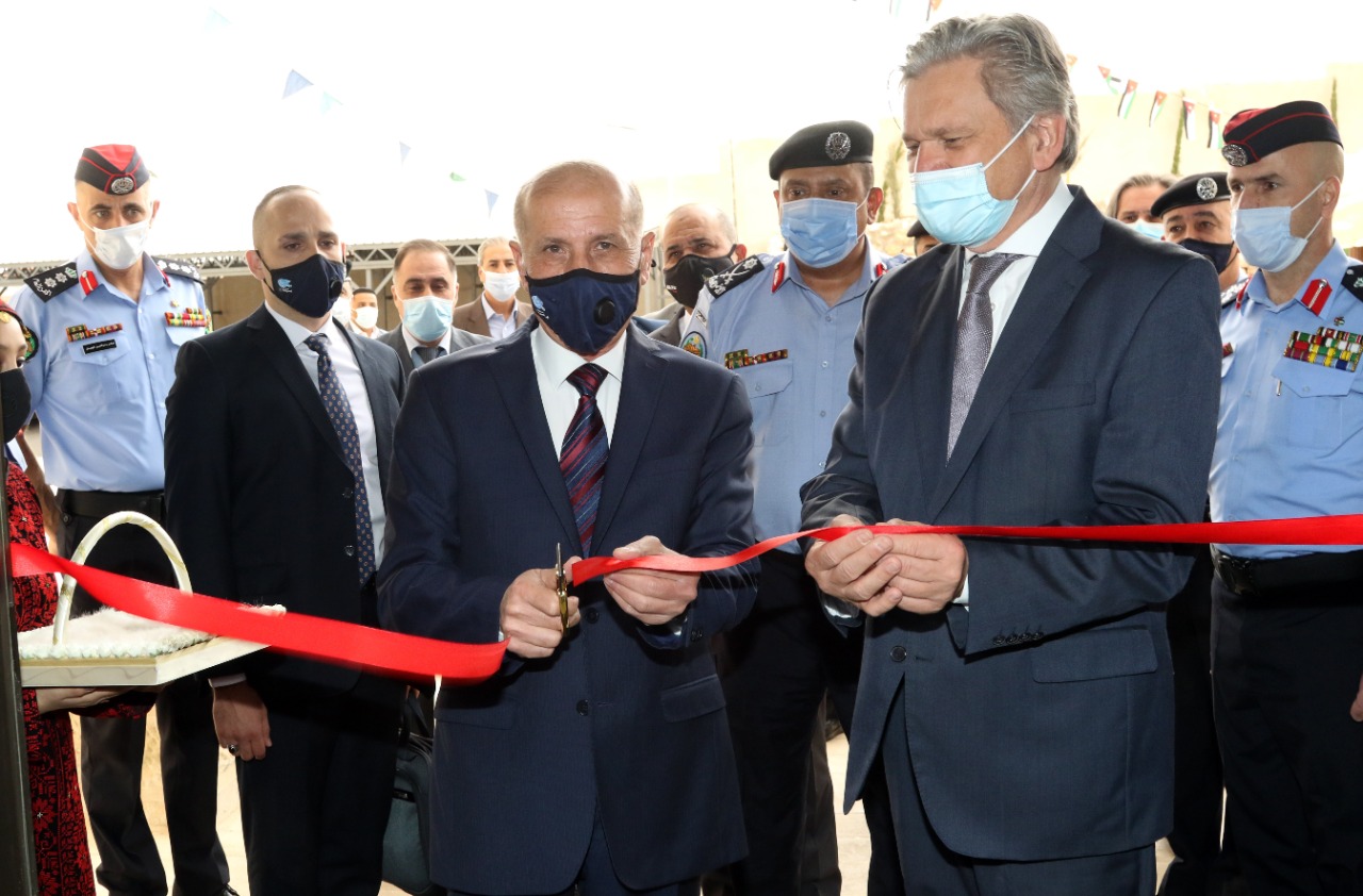 وزير الداخلية: التعامل مع اللاجئين ينبع