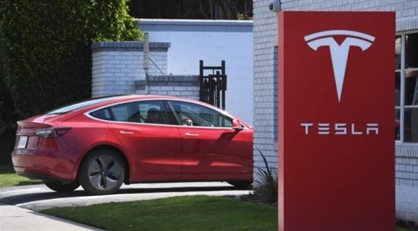 تيسلا تستدعي 50 ألف سيارة من