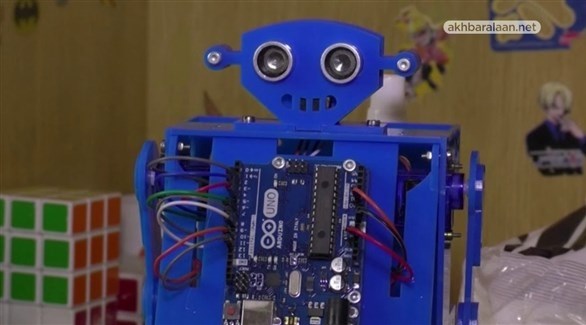 فتحي.. روبوت يطّور المهارات التكنولوجية للطلاب