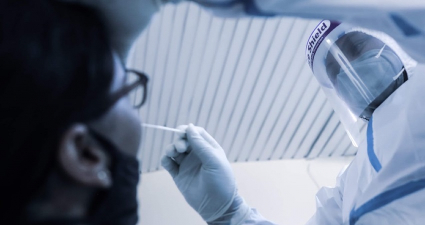 أنواع المخالطين لمصابي كورونا وآلية الفحص