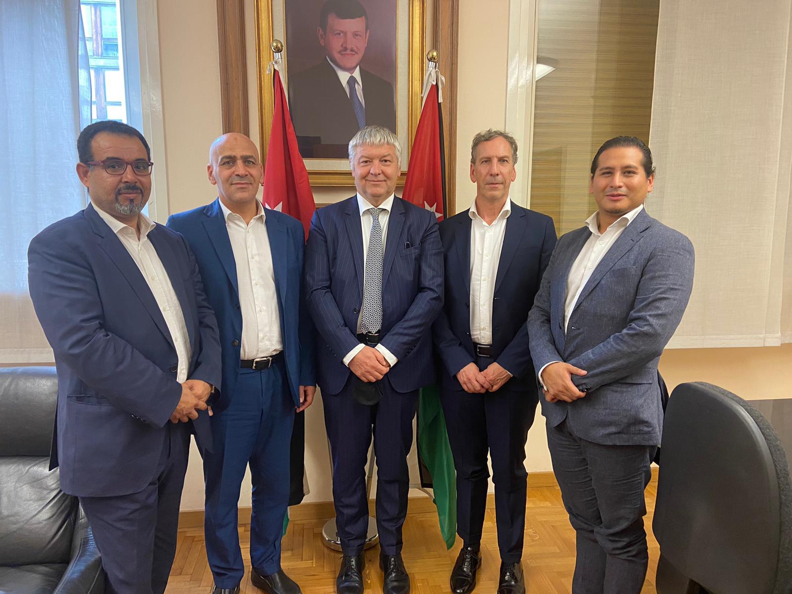 البلاونة يزور القنصلية الاردنية في ميلانو