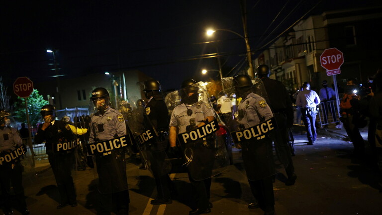 ضبط سيارة محملة بالديناميت في فيلادلفيا