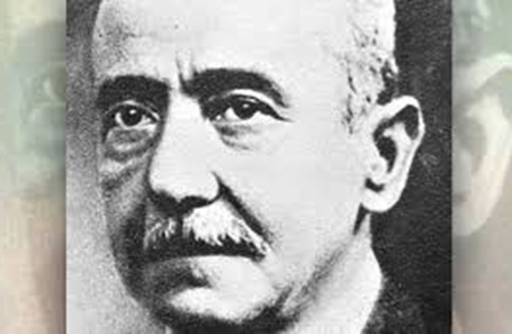 أحمد شوقي روائيّا.. النسر والهدهد