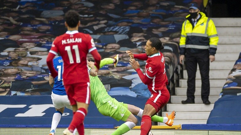 ليفربول يصدر بيانا عن عملية جراحية