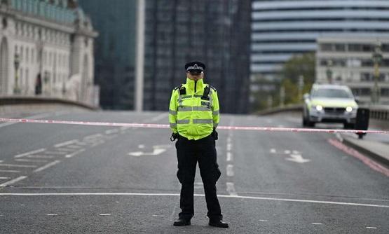 بريطانيا: الحظر الشامل قد يستمر لفترة