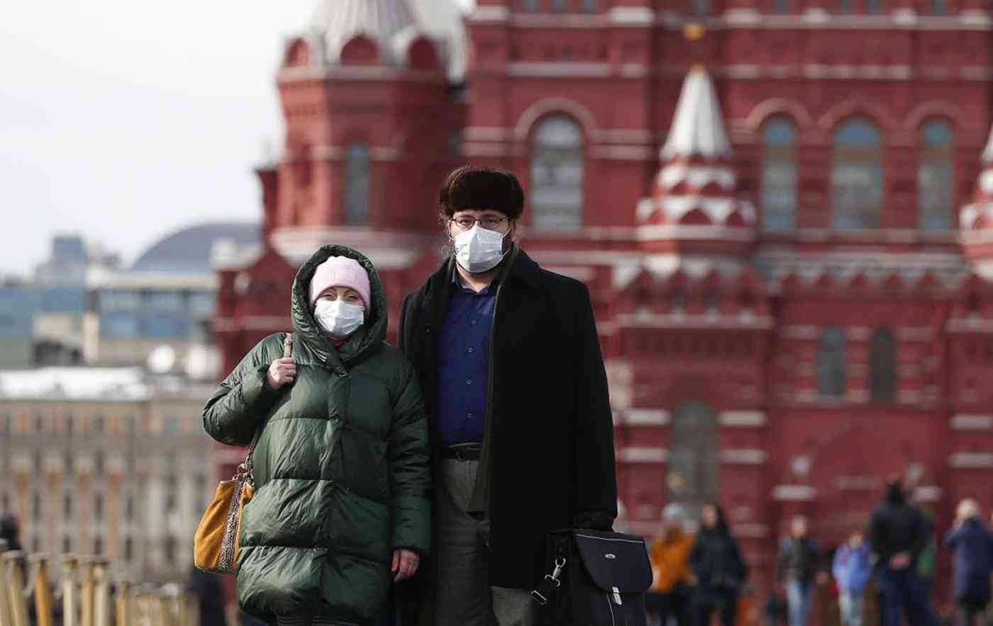 روسيا تسجل 18257 إصابة بكورونا و238