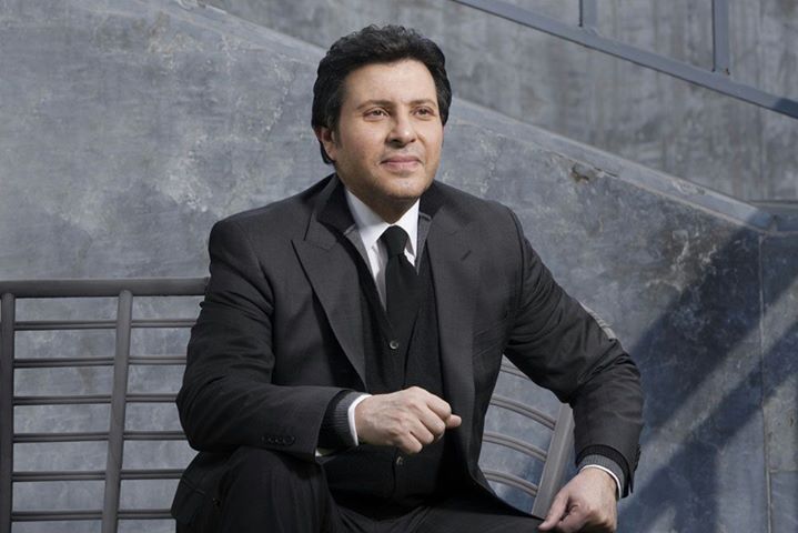 هاني شاكر يغني في مهرجان جرش