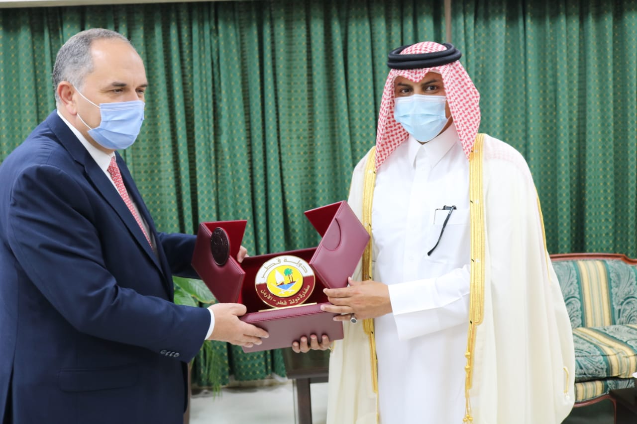 بسام التلهوني يلتقي السفير القطري الشيخ
