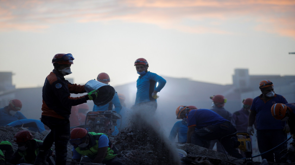 ارتفاع عدد قتلى زلزال إزمير التركية