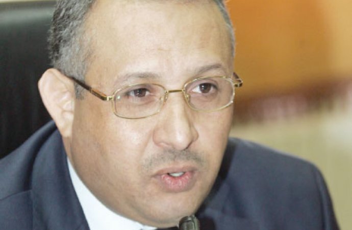 العجارمة: تعديل رواتب الفئة العليا يحقق