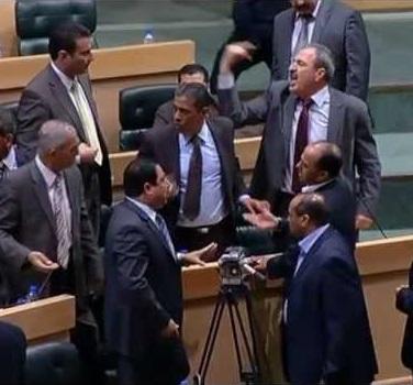 النمري يستذكر مشاجرته مع السعود