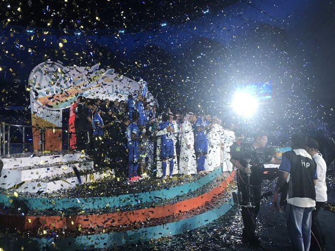 فيديو وصور: لحظة تتويج الهلال السعودي