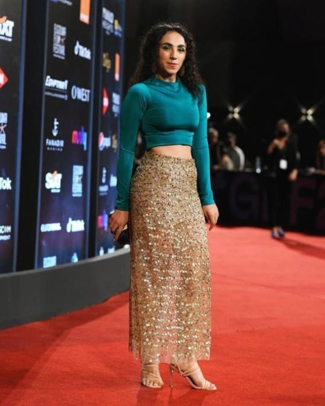 القائمة تطول.. . فنانة من الحاضرين