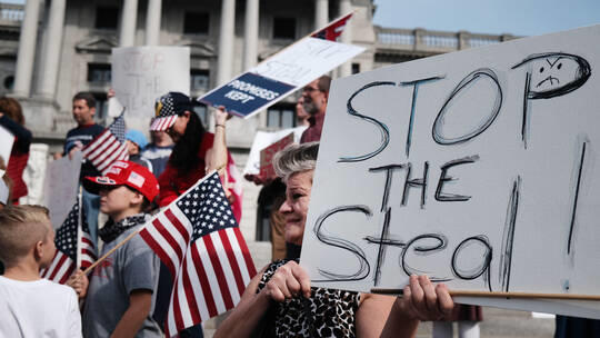 خبراء: القضايا التي رفعها ترامب لن