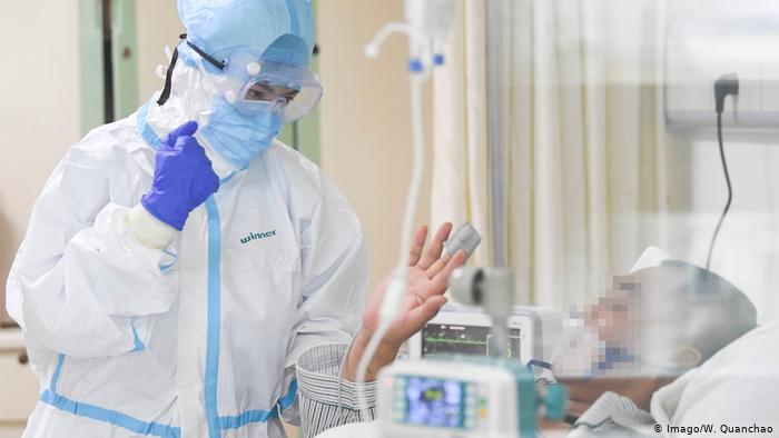 أعراض جديدة ظهرت على مصابين بكورونا