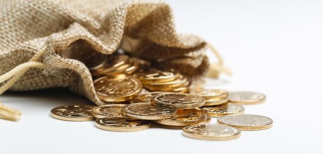 لماذا يغني الله بعض الناس ويفقر