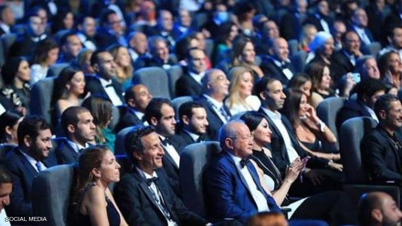 ’الجونة‘ يفجر أزمة كورونا بمصر.. ونشوى