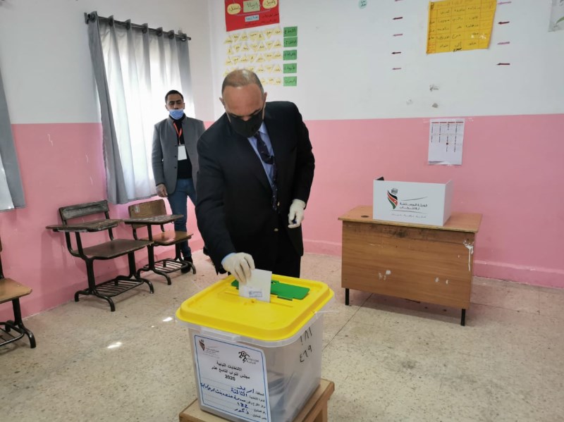 الخصاونة: تشرفت باداء هذا الواجب الوطني