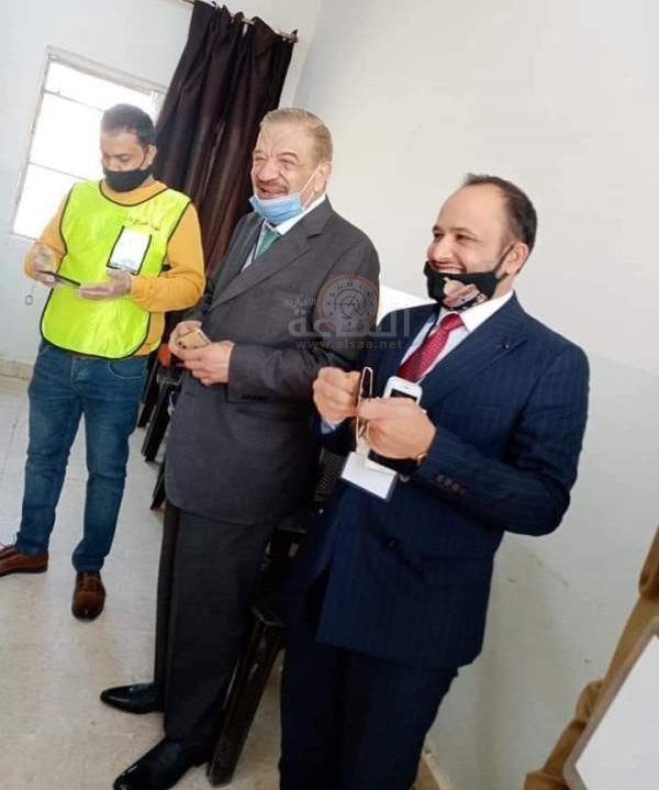 ما الذي أضحك سن الدغمي؟