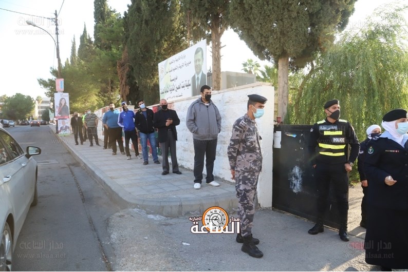 871 ألفا أدلوا بأصواتهم بعد 8